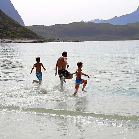 Lofoten Rorbu ロッジ Offersoya