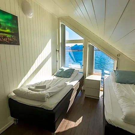 ロッジ Lofoten Rorbu Offersoya